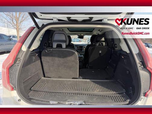 2025 Volvo XC90 Plug-In Hybrid T8 Ultra 6-Seater