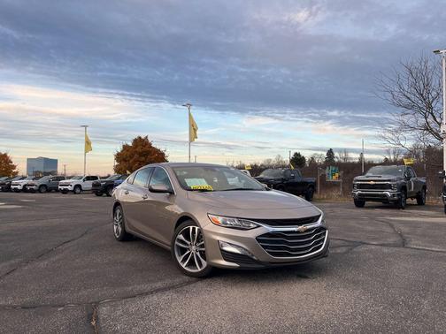 Mineral Gray Metallic 2024 Chevrolet Malibu FWD 2LT