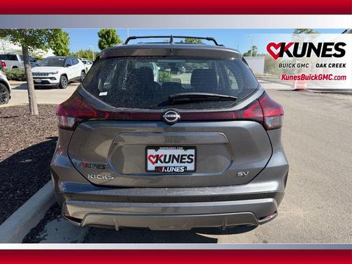 Gun Metallic 2024 Nissan Kicks SV