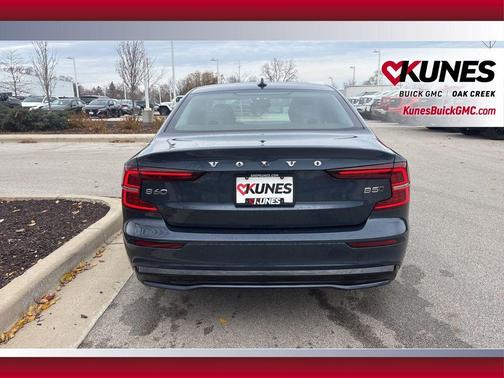 2025 Volvo S60 B5 Core