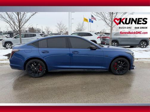 2022 Cadillac CT5 Sport