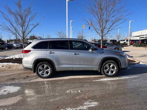 2017 Toyota Highlander Limited