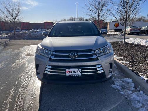 2017 Toyota Highlander Limited