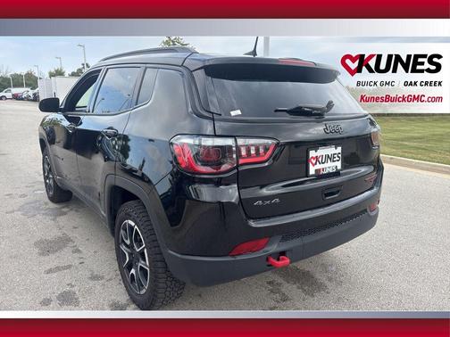 2024 Jeep Compass Trailhawk