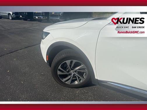 2023 Buick Envision Essence FWD