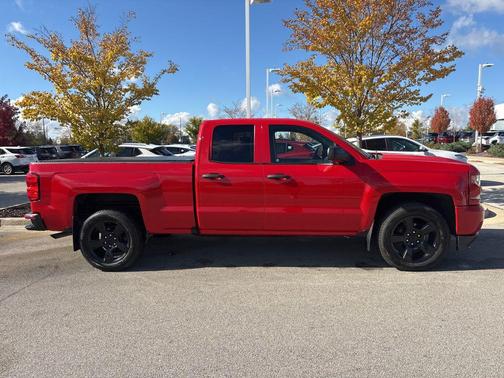 2017 Chevrolet Silverado 1500 Custom