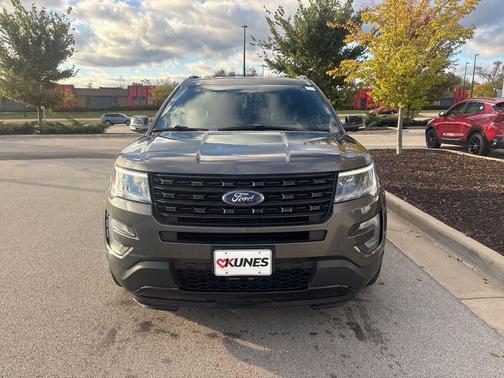 2017 Ford Explorer sport