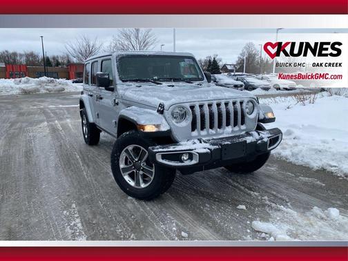 2023 Jeep Wrangler 4-Door Sahara