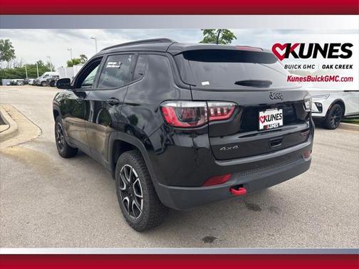 2024 Jeep Compass Trailhawk
