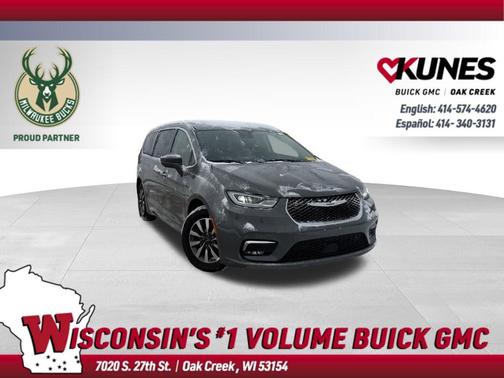 2022 Chrysler Pacifica Hybrid Touring L