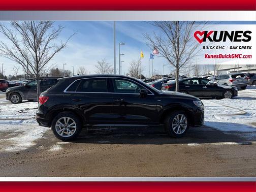 2025 Audi Q3 Premium 45 TFSI S line quattro Tiptronic