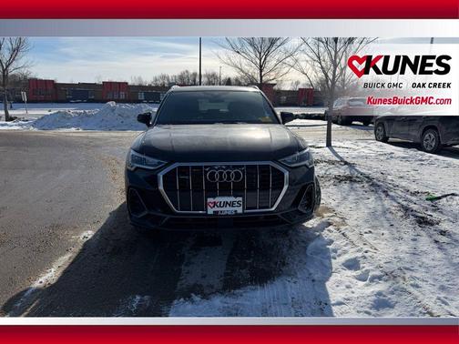 2025 Audi Q3 Premium 45 TFSI S line quattro Tiptronic