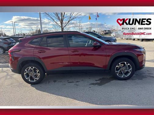 2025 Chevrolet Trax LT