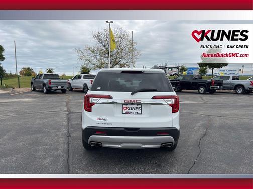 2023 GMC Acadia AWD SLT