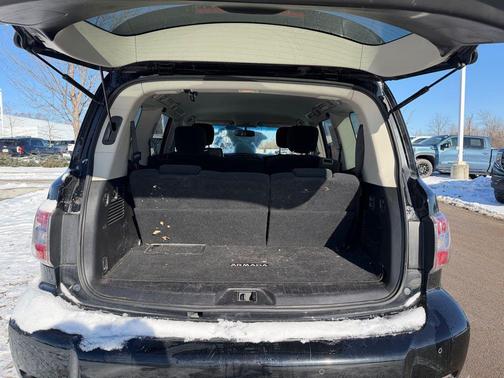 2017 Nissan Armada SV