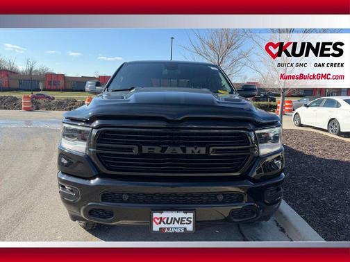Diamond Black Crystal Pearlcoat 2019 RAM 1500 Rebel