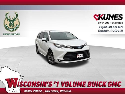 2024 Toyota Sienna XLE