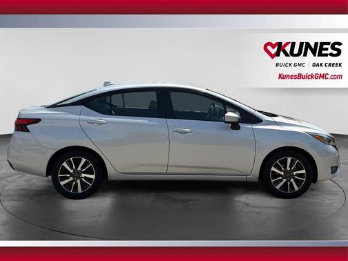 Brilliant Silver Metallic 2025 Nissan Versa 1.6 SV