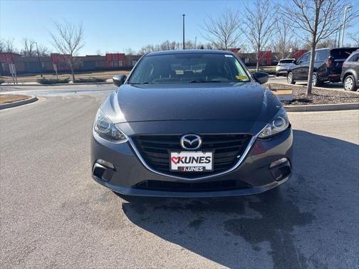 2015 Mazda Mazda3 i Sport