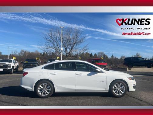 Summit White 2024 Chevrolet Malibu FWD 1LT