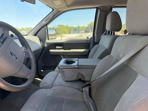 Black Clearcoat 2004 Ford F-150