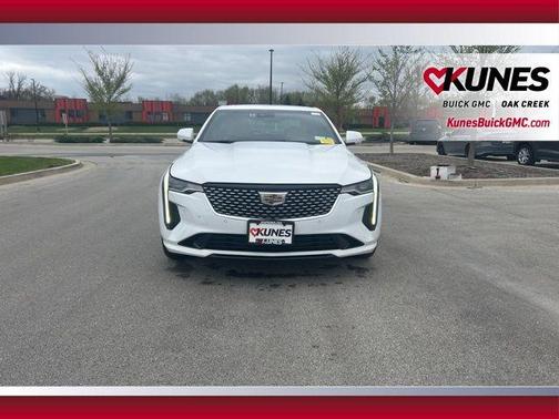 2023 Cadillac CT4 Premium Luxury