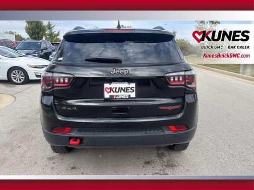 2024 Jeep Compass Trailhawk
