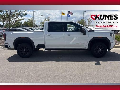 2025 GMC Sierra 2500 AT4