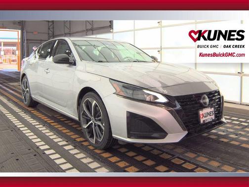 2024 Nissan Altima SR FWD