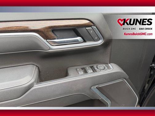 Onyx Black 2025 GMC Sierra 1500 Elevation