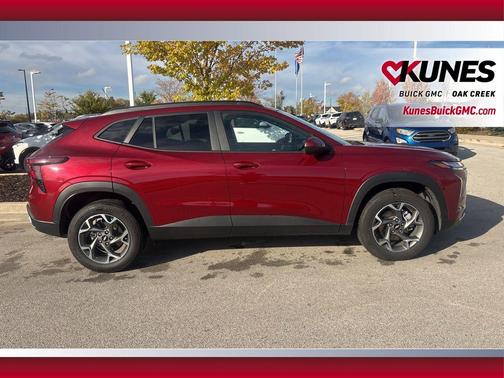 2025 Chevrolet Trax LT