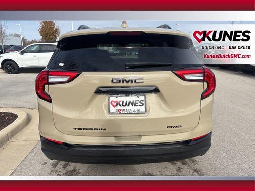 2023 GMC Terrain SLT