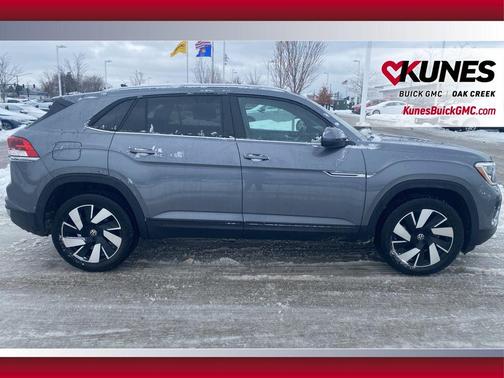 2025 Volkswagen Atlas Cross Sport 2.0T SE w/Technology 4MOTION