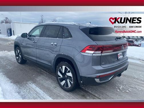 2025 Volkswagen Atlas Cross Sport 2.0T SE w/Technology 4MOTION