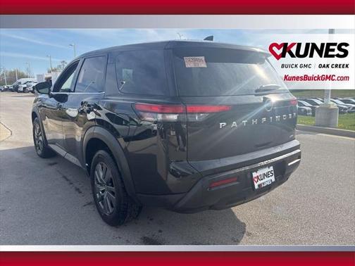 2024 Nissan Pathfinder S 4WD