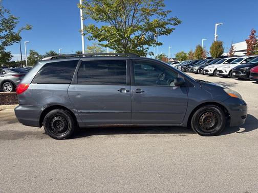 2009 Toyota Sienna LE