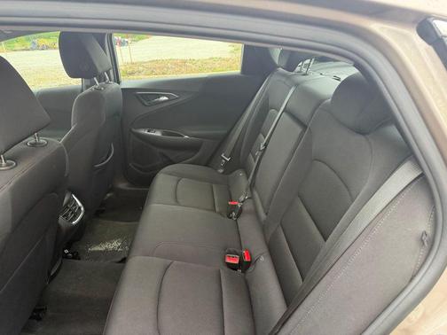 Mineral Gray Metallic 2023 Chevrolet Malibu FWD 1LT