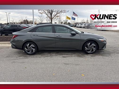 2025 Hyundai ELANTRA SEL