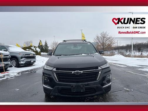 Mosaic Black Metallic 2023 Chevrolet Traverse LS