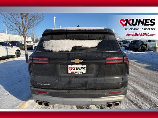 2024 Chevrolet Traverse LT