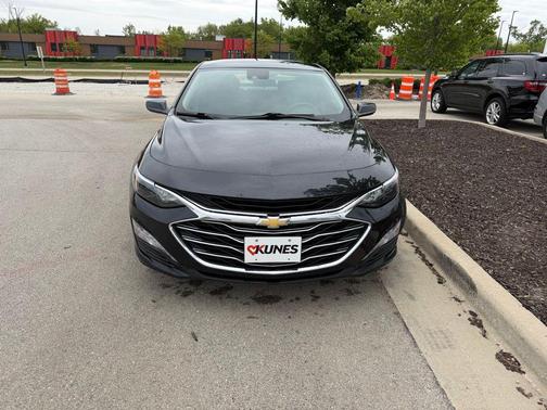 Dark Ash Metallic 2023 Chevrolet Malibu FWD 1LT