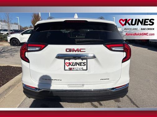 2024 GMC Terrain SLT