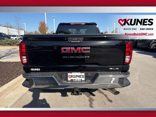 2026 GMC Sierra 2500 SLE