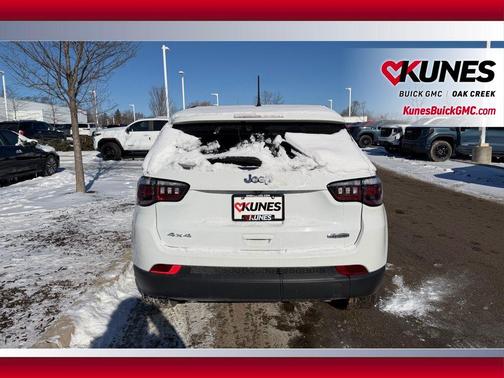 2024 Jeep Compass Latitude