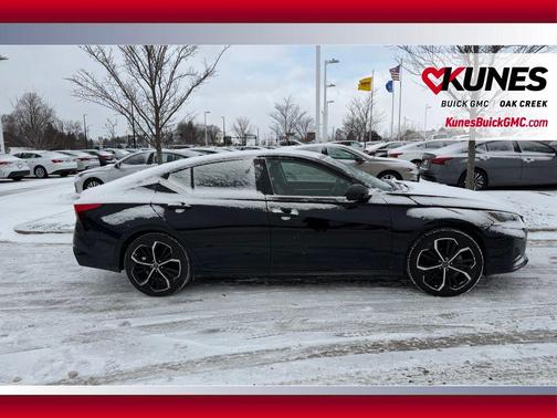 2024 Nissan Altima SR FWD