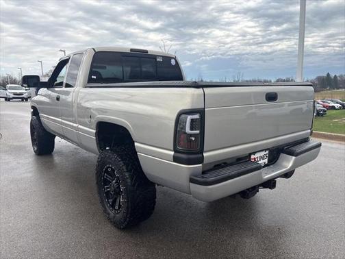 2001 Dodge Ram 2500 Base
