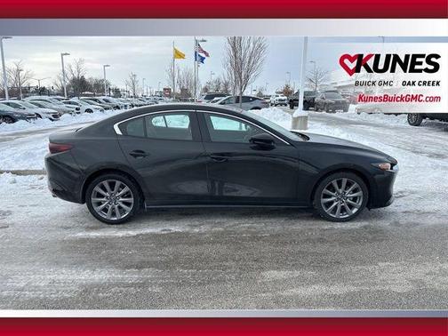 2025 Mazda Mazda3 FWD w/Preferred Package