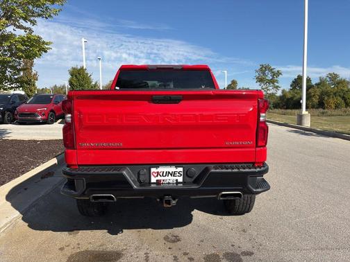 2019 Chevrolet Silverado 1500 Custom Trail Boss