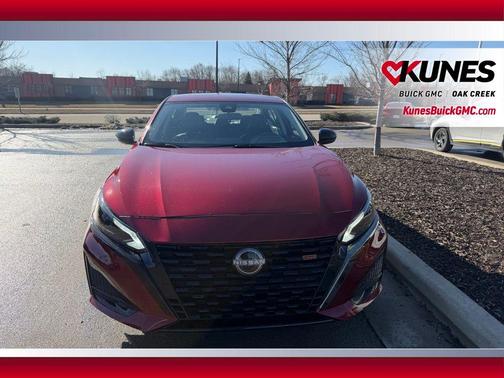 2025 Nissan Altima SR FWD