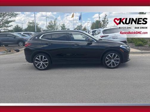2022 BMW X2 xDrive28i